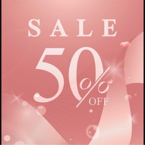 Lululemon Aria Tank II - Picture 12 of 12